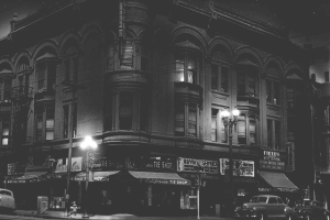 Noir: A Shadowy Thriller 3